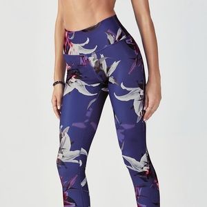 XS High Waisted 7/8 capri